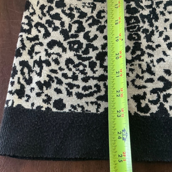 Calvin Klein Sweater Women S Leopard Print Preppy Pullover Classic Designer Glam - Picture 9 of 10